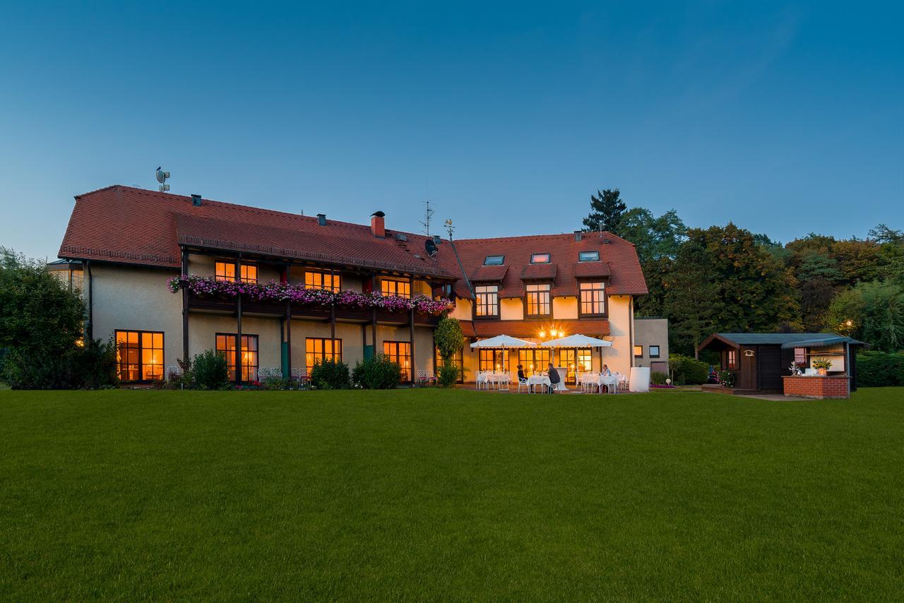 Krone Am Park - Gaestehaus Des Hotel Krone Alzenau in Unterfranken Exteriör bild