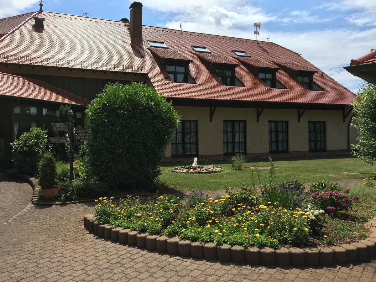 Krone Am Park - Gaestehaus Des Hotel Krone Alzenau in Unterfranken Exteriör bild