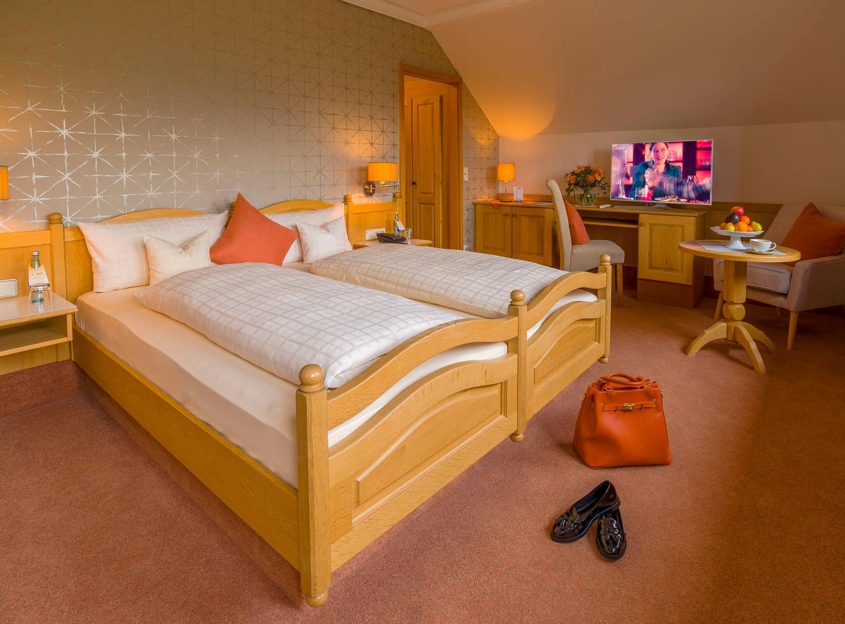 Krone Am Park - Gaestehaus Des Hotel Krone Alzenau in Unterfranken Exteriör bild